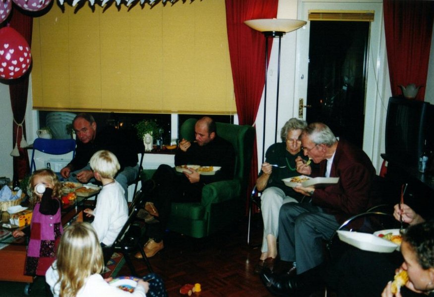2001.11.11.02.17 eten kamer